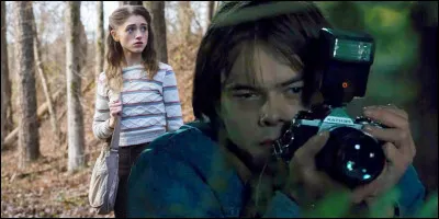 Qu'est-ce que Jonathan et Nancy montrent à la police ?