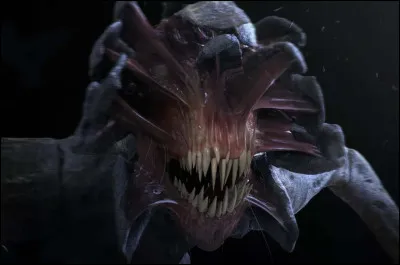 Tu es en train de regarder un film d'horreur quand soudain, une scène effrayante passe ; que fais-tu ?