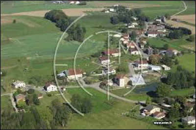 Nous sommes dans le ciel de Lorraine, au-dessus de Guménil. Lieu-dit de la ville d'Hadol, dans l'agglomération Spinalienne, il se situe dans le département ...