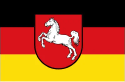 De quel Land allemand un cheval cabré est-il le symbole sur le drapeau ?