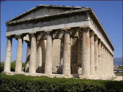 Les temples grecs étaient destinés à ... les dieux