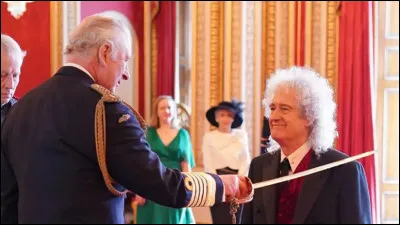Le guitariste de Queen, Brian May, a été ... par le roi Charles III