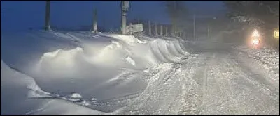 Avec l'arrivée de l'hiver, des routes ont été ...