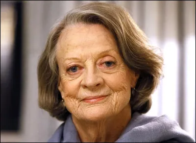 Qui est cette actrice britannique décédée qui joue dans le film ''Voyages avec ma tante'' réalisé par George Cukor en1972 ?