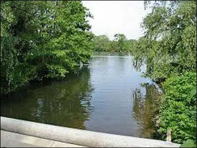 Quelle est cette rivière, affluent de la précédente et longue de 35,4 km, qui traverse le département en coulant vers le nord ?