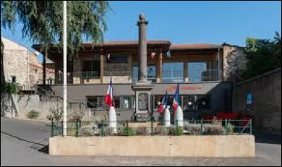 Commune de l'arrondissement d'Issoire, à la confluence de l'Allier et de la Couze Chambon, Coudes se situe dans le département ...