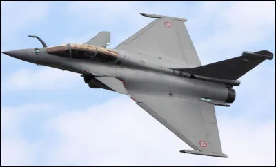 Quel est le nom de cet avion de combat français multirôle, produit par Dassault aviation ?