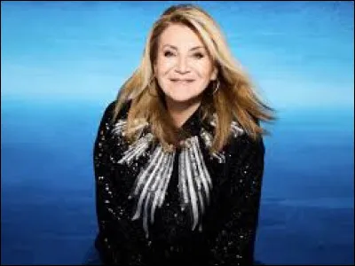 Quel âge la chanteuse Sheila va-t-elle avoir en 2025 ?