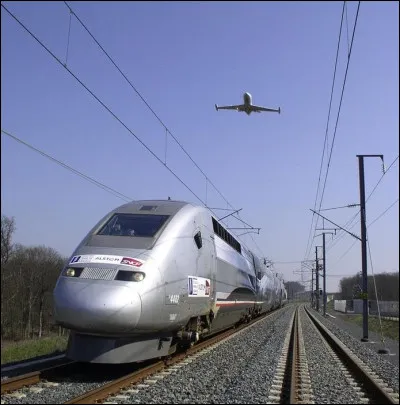 Quel est le record de vitesse du TGV spécial réalisé le 3 avril 2007 ?