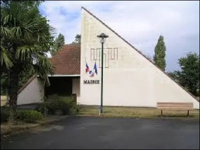 Commune néo-aquitaine, dans l'aire d'attraction Angoumoisine, La Chapelle se situe dans le département ...