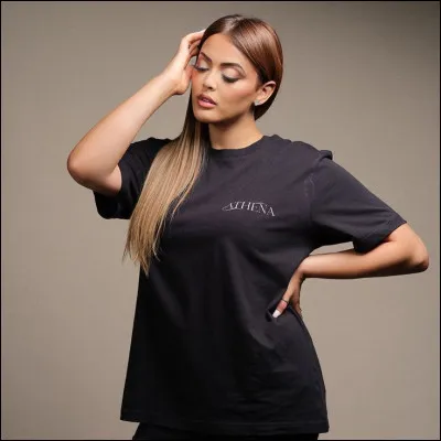 Quel est le style musical principal de Nej ?