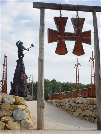 Pour finir, quelle est la capacité du Hellfest sur trois jours ?