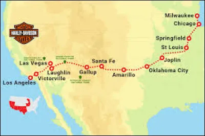 Km 111,3 : Le Cros Haut. Cette commune rurale à habitat très dispersé oscille entre 675 et 923 m d'altitude, combien d'individus circulent sur ses 20 km² ?