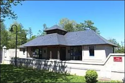 Bien que nous ne soyons pas en Auvergne, je vous emm&egrave;ne quand m&ecirc;me &agrave; Allier. Commune de l'aire d'attraction Tarbaise, elle se situe dans le d&eacute;partement ...