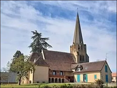 Voici l'&eacute;glise Saint-Georges, &agrave; Couzon. Commune Bourbonnaise, elle se situe dans l'ancienne r&eacute;gion ...