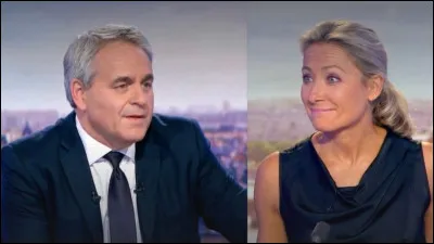 En 2021, la journaliste Anne-Sophie Lapix recevait le politicien Xavier Bertrand qui se disait être le mieux placé (parmi Les Républicains) pour remporter l'élection présidentielle. En réponse, elle s'est contentée de lui faire savoir...