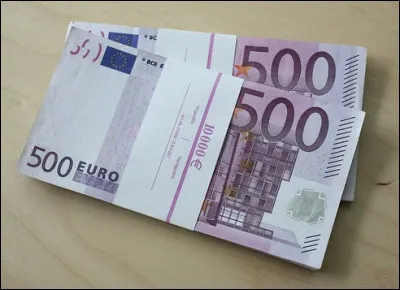 En quelle année l'émission est rebaptisée Le Jeu des 1 000 Euros ?