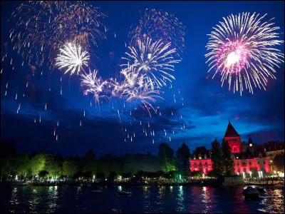 À quelle date de l'année, les Suisses célèbrent-ils leur fête nationale ?