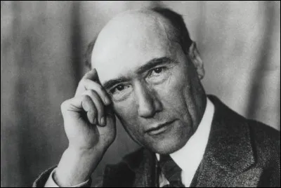 Qui est cet écrivain français, auteur du roman ''La Symphonie pastorale'' ?