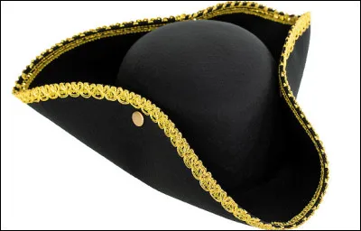 Quel est le nom de ce chapeau triangulaire à 3 bords repliés sur la calotte ?