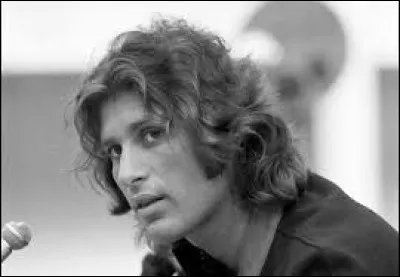 Qui a interprété "Rien qu'une larme" en 1973 ?