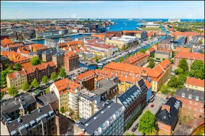 À Copenhague, on se déplace souvent en voiture.