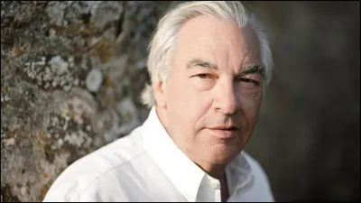 Qui est cet écrivain scénariste français, réalisateur de la mini-série franco-belge ''Diane de Poitiers'' ?