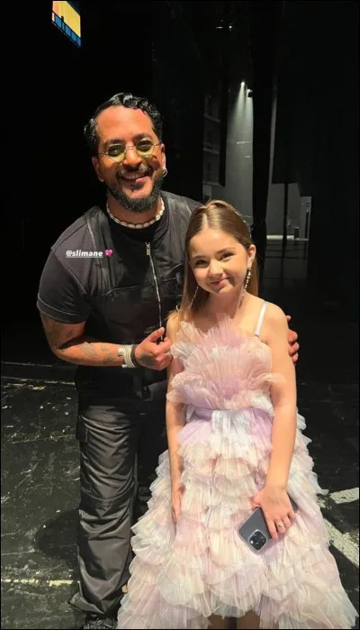 Quel est le nom de famille de Valentina ?