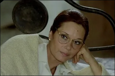 Elle est Luisa Levi, aux côtés de Gian Maria Volontè et d'Irène Papas dans ce film de Francesco Rosi sorti en 1979 :