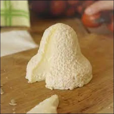 La Clochette est un fromage originaire de Nouvelle-Aquitaine. A partir de quel lait est-il fabriqué ?