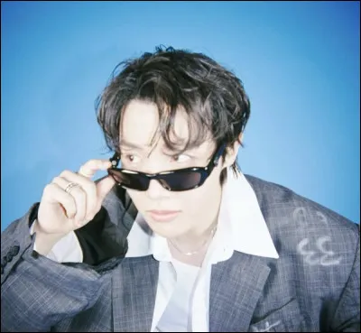 Quelle chanson de J-Hope préfères-tu : Arson ou Daydream ?