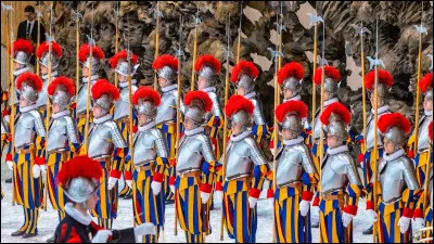 Quel est le nom de cette armée, chargée de l'apparat, d'assurer la garde des bâtiments du Vatican, et la protection rapprochée du pape ?