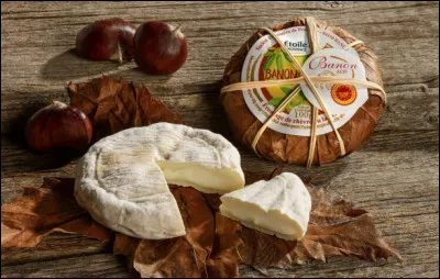 Quel est le nom de ce fromage au lait cru de chèvre affiné en feuilles de châtaigner ?
