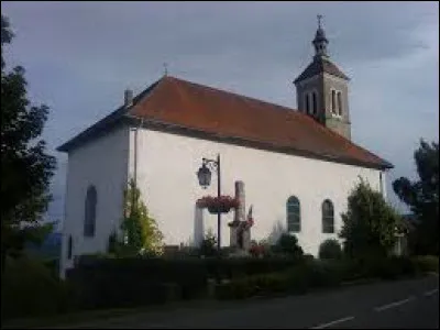 Voici l'&eacute;glise Saint-Brice, &agrave; Farges. Village d'Auvergne-Rh&ocirc;ne-Alpes, dans le Pays de Gex, il se situe dans le d&eacute;partement ...