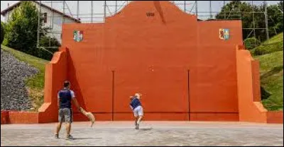 Km 71,4 : Lavalette. Sur le plan historique et culturel, de quel pays entre Garonne et Tarn fait-elle partie ?