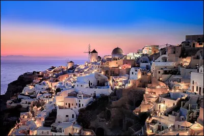 Quelle est cette île grecque victime du surtourisme ?