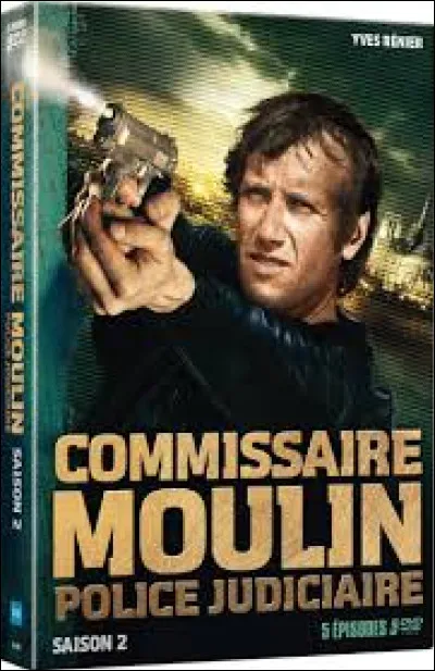 Qui était l'acteur principal de la série télévisée "Commissaire Moulin", diffusée sur TF1 de 1976 à 2008 ?