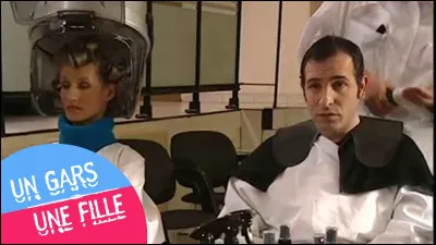 Comment s'appelle le coiffeur de Jean et Alex dans la série
 ?
