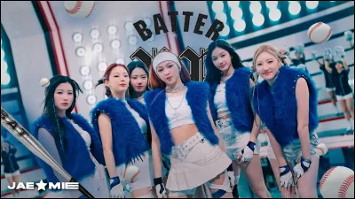 "Batter Up" est le 1er single du groupe :