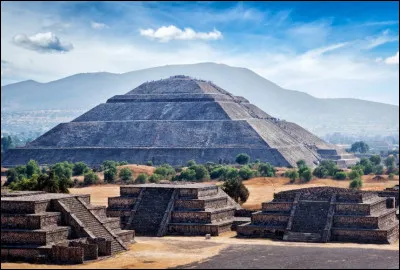 De quelle civilisation Tenochtitlan était-elle la capitale ?