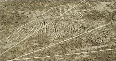 Quelle civilisation est connue pour ses géoglyphes ?