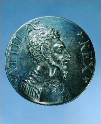 De quelle civilisation Attila était-il le chef ?