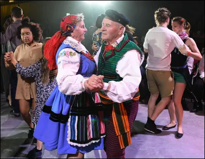 Quelle est cette danse traditionnelle originaire de Pologne ?