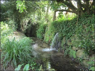 Dans quel d&eacute;partement coule le ''N&ocirc;'', petit fleuve c&ocirc;tier, sachant que ce d&eacute;partement est le 50 ?