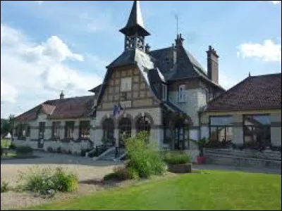Village Eurois, dans la vallée de l'Iton, Hondouville se situe en région...