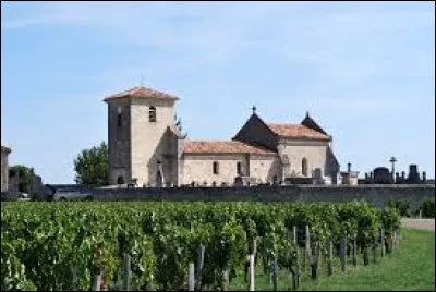 Je vous emmène au milieu des vignes, à Saint-Hippolyte. Village néo-aquitain, dans le vignoble de Saint-Émilion, il se situe dans le département ...