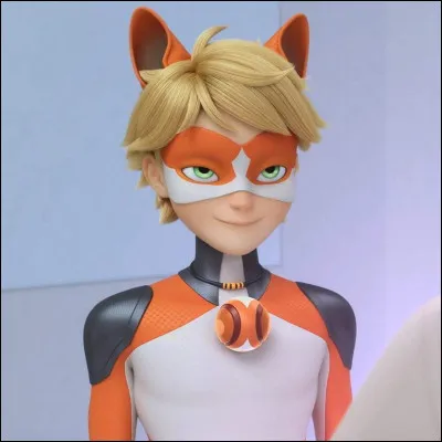 Qui est la successeure de Félix Fathom en tant que porteuse du Miraculous du Chien ?