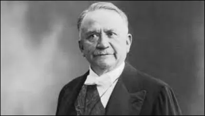 Qui est alors président de la République en France ?