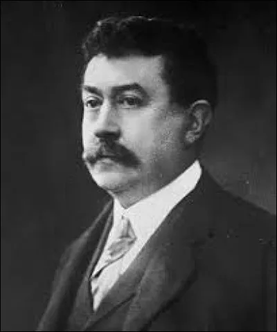 Qui est cet homme, socialiste indépendant, également connu comme mathématicien, qui remplace le précédent à la présidence du Conseil en avril 1925 ?