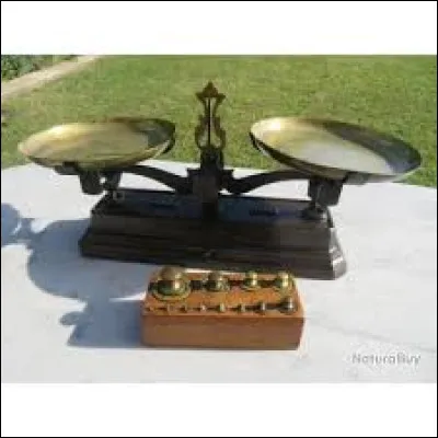 Dans l'Antiquité le talent était notamment une unité de mesure de masse. Quelle était sa valeur dans le système athénien ?